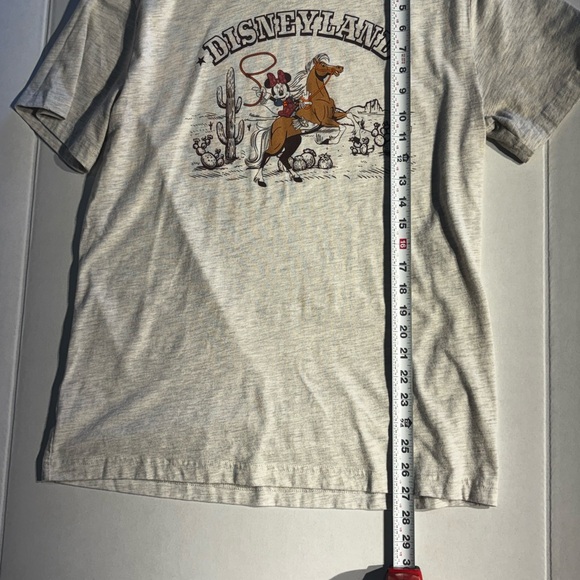 Vintage Disneyland Minnie Mouse Cowgirl Gray Short Sleeve Tee - Picture 7 of 7